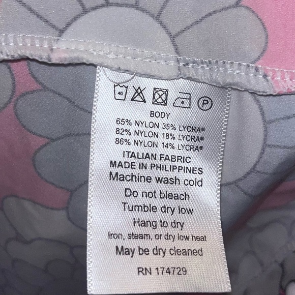 Kinona short sleeve golf dress - Picture 3 of 3